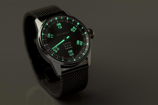 Einzeigeruhr von NEUHAUS Timepieces, Modell JANUS DoubleSpeed-Sport dss3 nachtsicht d-grau